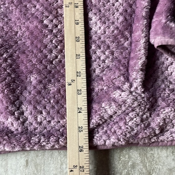 Like New Columbia Purple Collared Sweater 11 in front zipper XL - Picture 4 of 10